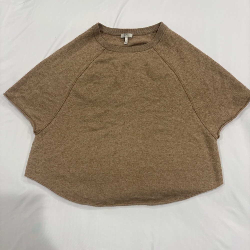 Joie Short-Sleeve Cashmere-Blend Tee in Taupe Brown